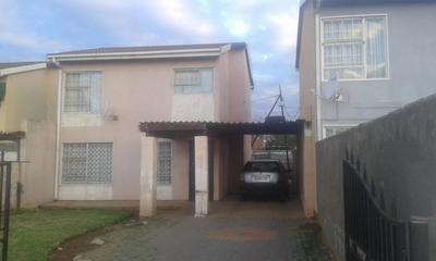 Duplex For Sale in Ennerdale Ext 3, Johannesburg