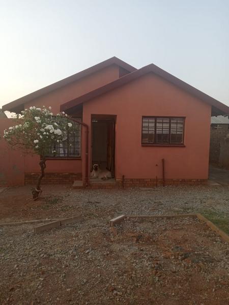 Property For Sale in Lawley Ext 1, Johannesburg