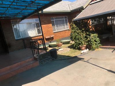 House For Sale in West Turffontein, Johannesburg