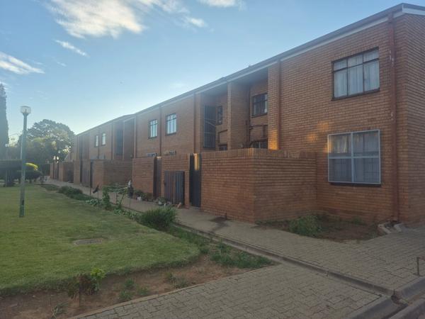 Property For Sale in Ennerdale Ext 3, Johannesburg